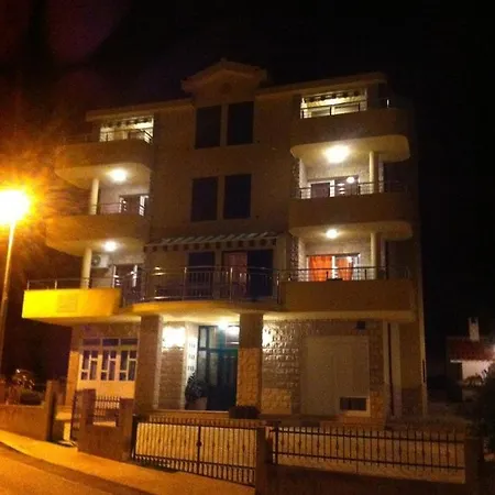 127-2 Apartmán *